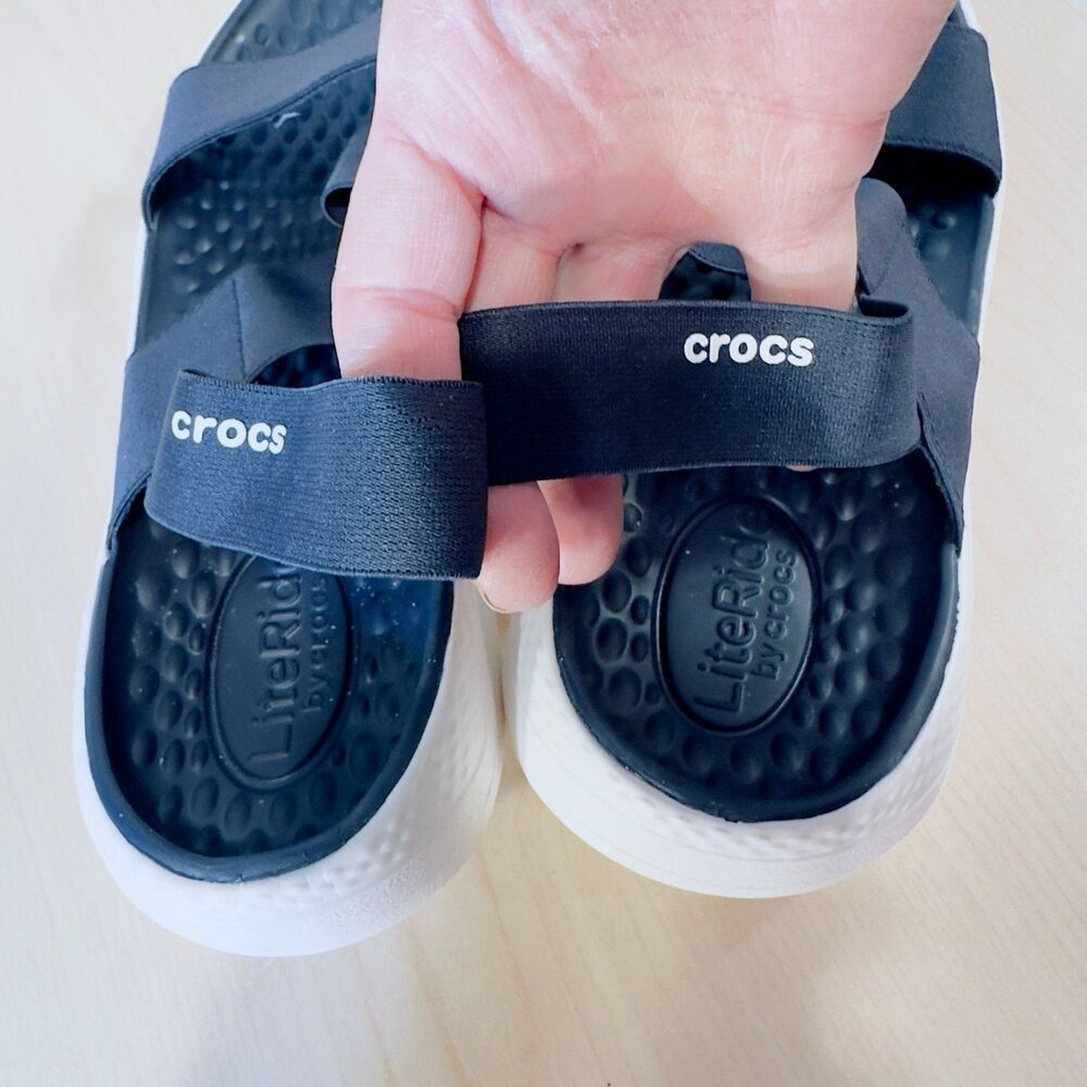 Crocs Sandals Size 10 - Picture 4 of 12